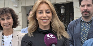 El PSOE advierte de que el “sectarismo” de Guarinos llegará a “asociaciones o empresas que no piensen como ella”
