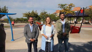 Estrenada la fuente lúdica de Las Lomas con juegos acuáticos