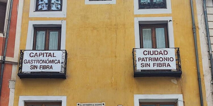 Cuenca en Marcha preguntará por la falta de fibra óptica en numerosas viviendas del Casco Antiguo 1 Cuenca en Marcha preguntará por la falta de fibra óptica en numerosas viviendas del Casco Antiguo
