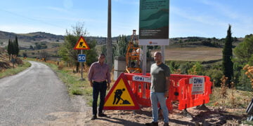 La Diputación de Cuenca está mejorando la CUV-2125 que une Cuevas de Velasco y Villar del maestre con una inversión de 775.000 euros