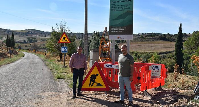 La Diputación de Cuenca está mejorando la CUV-2125 que une Cuevas de Velasco y Villar del maestre con una inversión de 775.000 euros