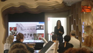 La Oficina de Turismo acoge una formación sobre la importancia de la identidad local y la cultura de Guadalajara