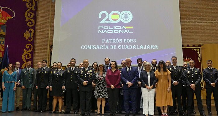 La subdelegada del Gobierno felicita a la Policía Nacional por su trabajo diario para garantizar la seguridad de la ciudad de Guadalajara