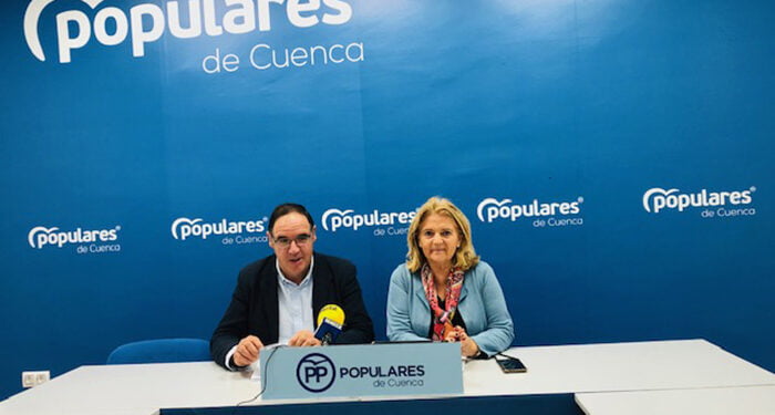 Los senadores del PP de Cuenca insisten en la defensa igualdad de todos los españoles y en la injusticia de que los conquenses “tengan que pagar parte de la deuda que Sánchez pretende perdonar a Cataluña” 1 Los senadores del PP de Cuenca insisten en la defensa igualdad de todos los españoles