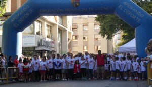 Más de 700 personas participan en la 12ª Carrera Solidaria por la Infancia organizada por Cruz Roja en Cuenca