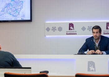 Mejor control, más árboles, más plantilla, y renaturalización con el nuevo contrato de parques y jardines de Guadalajara