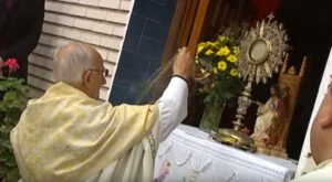 mesa sagrado corazon