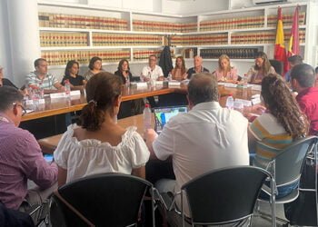 Montalbo acogerá una nueva planta de fabricación de revestimientos que supondrá una inversión de 1,7 millones de euros y creará 20 empleos