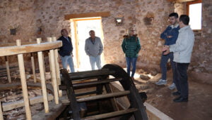 Román García “Hay que ayudar a impulsar la comercialización de la sal de Saelices para dar continuidad al proyecto”