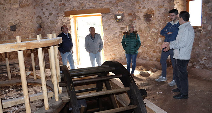 Román García: “Hay que ayudar a impulsar la comercialización de la sal de Saelices para dar continuidad al proyecto” 1 Román García “Hay que ayudar a impulsar la comercialización de la sal de Saelices para dar continuidad al proyecto”