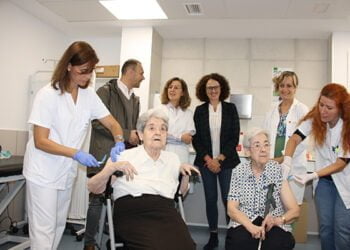 Sanidad hace un llamamiento para que la población más vulnerable de Cuenca se vacune frente a la gripe para evitar enfermedades graves