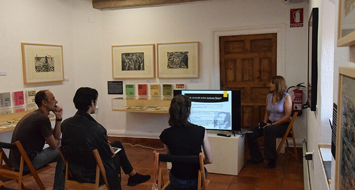 Una actividad sobre El Ruedo Ibérico abre los talleres educativos ‘Los libros de Antonio’ en la Fundación Antonio Pérez