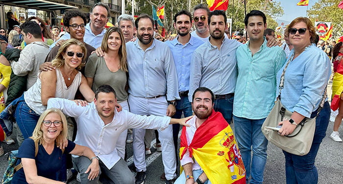 Una delegación de Nuevas Generaciones de Guadalajara participa en la manifestación en contra de la amnistía en Barcelona