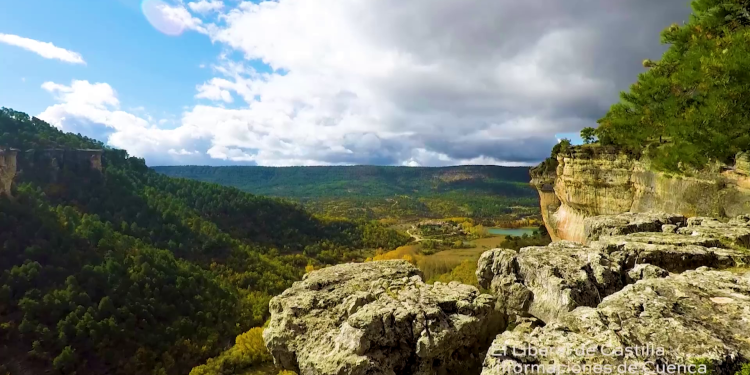 Vuela con nosotros la laguna de Uña 1 vlcsnap 00014