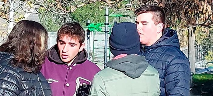 Alumnado de Artes Escénicas, Danza y Folclore del IES Fernando Zóbel realizan una escenificación sobre violencia verbal hacia la mujer 1 Alumnado de Artes Escénicas, Danza y Folclore del IES Fernando Zóbel realizan una escenificación sobre violencia verbal hacia la mujer