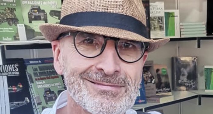 Arturo Tendero presenta este viernes su nuevo poemario en la RACAL