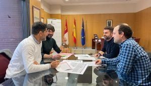 Ayuntamiento de Cabanillas, Junta y la empresa “Marín” mantienen una reunión para plantear mejoras en el autobús interurbano