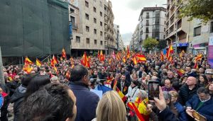 Cerca de 4.000 personas claman en Cuenca por la igualdad y en defensa de la unidad de España