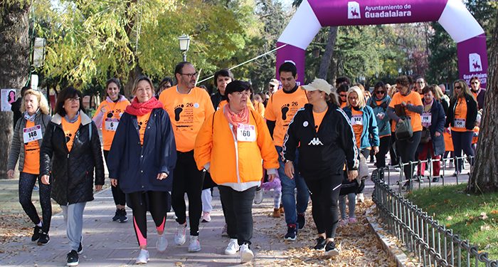 Cerca de 500 participantes se dan cita en la I Marcha popular de Guadalajara por la Eliminación de la Violencia contra la mujer