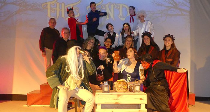 El colegio Santa Ana de Cuenca lleva a escena «Ka leyenda de Jack el Tacaño» para celebrar Halloween 1 El colegio Santa Ana de Cuenca lleva a escena «Ka leyenda de Jack el Tacaño» para celebrar Halloween