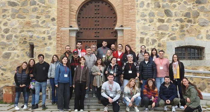 El Gobierno regional aborda con técnicos de juventud temáticas relacionadas con la salud mental y las redes sociales