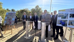 El Gobierno regional califica de “hito histórico” la firma del convenio para la sustitución de bombeos para el regadío de La Mancha Oriental