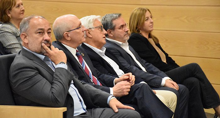 El Gobierno regional destaca la importancia del programa ‘UCLM Rural’ para mostrar a los jóvenes las oportunidades laborales en los pueblos 1 El Gobierno regional destaca la importancia del programa ‘UCLM Rural’ para mostrar a los jóvenes las oportunidades laborales en los pueblos