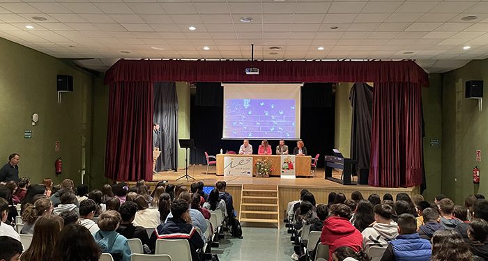 El IES Luis de Lucena de Guadalajara realiza un completo Plan de Convivencia e Igualdad 1 El IES Luis de Lucena de Guadalajara realiza un completo Plan de Convivencia e Igualdad