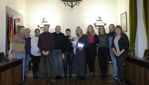 Elena Núñez recibe el 'Premio Ciudad de Sigüenza por la Igualdad' en su vigésima edición