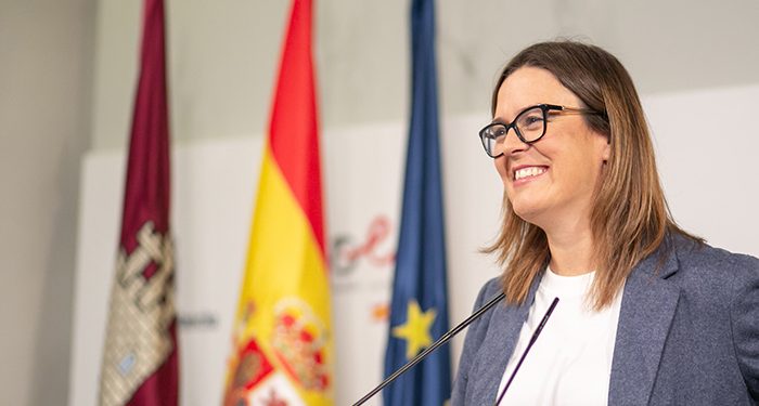 Juan Carlos Sanz Bravo, María del Mar Cano Calonge, los alumnos Bianca Pastor Jáuregui y Adrián Calvo Plá... La Junta otorga 36 galardones con motivo del Día de la Enseñanza 1 Juan Carlos Sanz Bravo, María del Mar Cano Calonge, los alumnos Bianca Pastor Jáuregui y Adrián Calvo Plá... La Junta otorga 36 galardones con motivo del Día de la Enseñanza