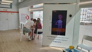 La campaña itinerante ‘Generación D’ llega a Villanueva de la Torre para ayudar a la ciudadanía a mejorar sus habilidades digitales