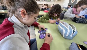 La Delegación de Educación de Guadalajara pone en marcha una campaña contra la violencia de género con mariposas como símbolo de convivencia igualitaria