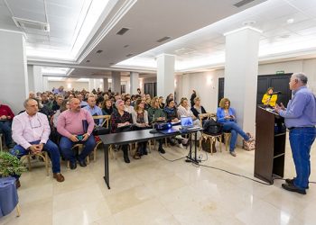 La Diputación de Guadalajara reúne a 220 alcaldes y concejales en una jornada de formación sobre gestión municipal