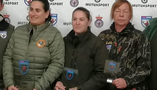 La guadalajareña Beatriz Fernández Pereiro, campeona autonómica de caza menor con perro