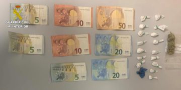 La Guardia Civil detiene a dos personas en Villares del Saz por tráfico de drogas