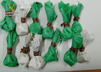 La Guardia Civil detiene en Las Mesas a dos personas por tráfico de drogas y robo con fuerza