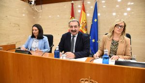 La Junta invertirá 10,3 millones de euros diariamente durante el año 2024 en su sistema sanitario público