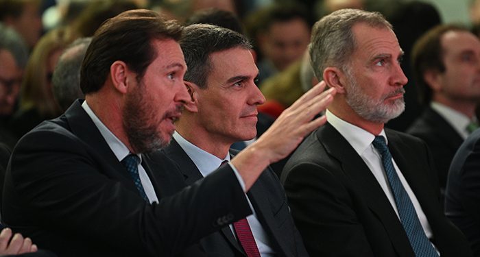 Óscar Puente pone el foco en el ferrocarril como la pieza central para lograr un transporte y una movilidad sostenible