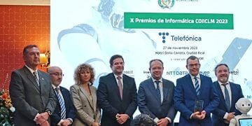 Premio a la Facultad de Comunicación por un proyecto de generación de noticias con inteligencia artificial
