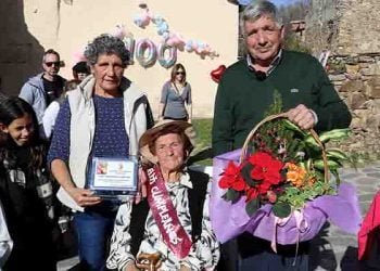 Presentación Gordo Ranz cumplió cien años en Palancares, arropada por el pueblo entero