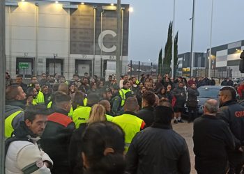 Seguimiento masivo de la huelga de logística Guadalajara “Cuanto más dure la huelga, más cara le va a salir a la patronal”.
