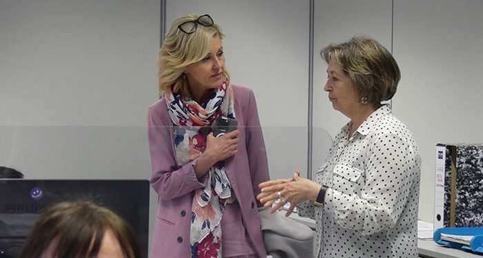 Toma de contacto entre la presidenta provincial de Cruz Roja Cuenca y la delegada de la Junta