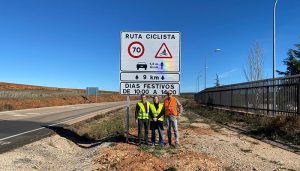 Un tramo de nueve kilómetros de la CM-2202 se convierte en la tercera Ruta Ciclista Protegida de Cuenca