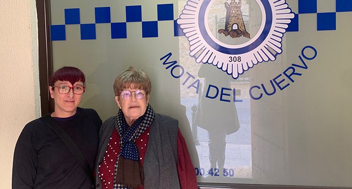 Una vecina de Mota del Cuervo encuentra 850 euros y 20 décimos de lotería y los devuelve a su propietaria