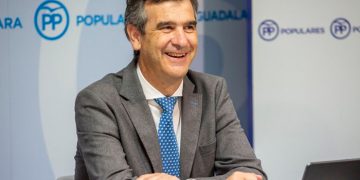 Feijóo nombra a Antonio Román portavoz de Política Territorial del PP en el Congreso de los Diputados