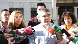 Baeza “Ya sabemos dónde irá parte del sablazo del IBI de Guarinos a crear seis puestos a dedo, que supondrán más de medio millón de euros a la ciudadanía”