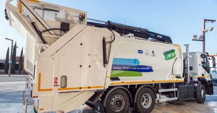 La Junta de Gobierno de Guadalajara actualiza los precios de recogida y transporte de residuos sólidos