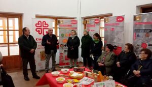 Cáritas Cuenca organiza en El Provencio una exposición en la que anima al cuidado del medio ambiente y de las personas