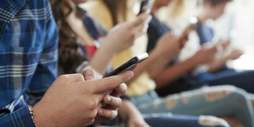 CSIF reclama una regulación clara sobre el uso de móviles en los centros educativos que ofrezca seguridad jurídica y autoridad para el profesorado