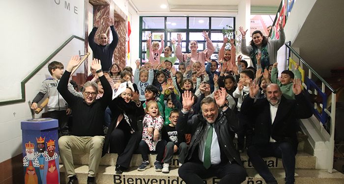 El Ayuntamiento de Cuenca instala en los colegios de la ciudad buzones para recoger las cartas a los Reyes Magos